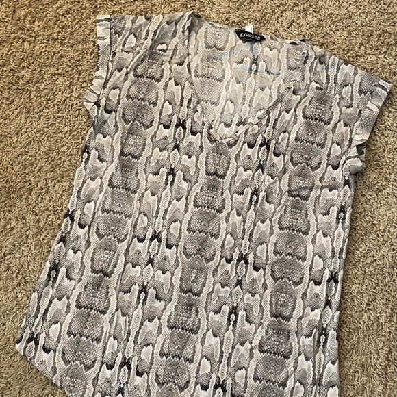 Express animal print top - Picture 1 of 2